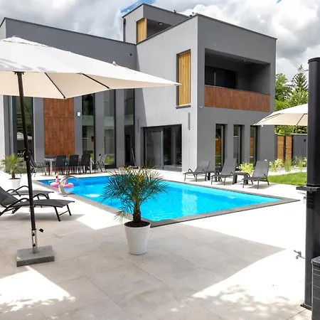 Villa Of Senses *